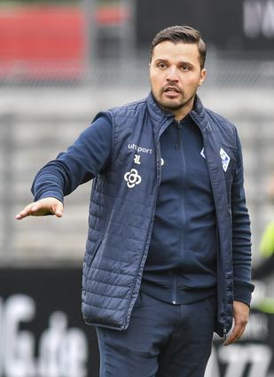 Anthony Loviso, Sportlicher Leiter beim SV Waldhof, ist mit dem Trend seit dem Trainerwechsel zu Bernhard Trares zufrieden.
