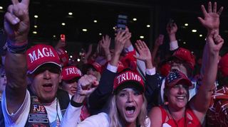 Jubel in West Palm Beach: Trump-Unterstützer feiern die Ergebnisse bei einer Wahlkampfparty für den republikanischen Präsidentschaftskandidaten.