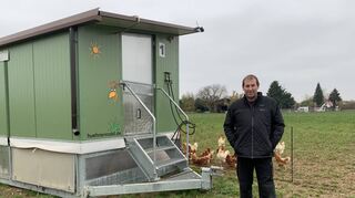 In dieses Hühnermobil auf den Feudenheimer Feldern wurde eingebrochen. Es gehört Philipp Theobald.