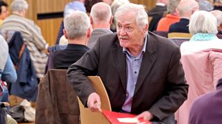 Egon Jüttner 2021 beim CDU-Kreisparteitag in der Kulturhalle Feudenheim. Dort kritisierte er den Kurs des damaligen Vorsitzenden Nikolaus Löbel.
