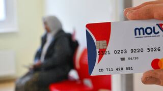 In Brandenburg gibt es die Bezahlkarte für Asylbewerberinnen und Asylbewerber bereits seit einigen Monaten. In Mannheim gibt es Kritik daran.