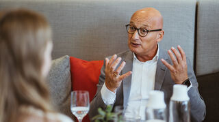 Timo Seebach trägt die Gesamtverantwortung für das Private Banking und die beiden Vermögenscenter.