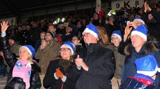 So war es 2019: weihnachtliches Stadionsingen im Carl-Benz-Stadion. Nun soll es das Familienevent wieder geben.
