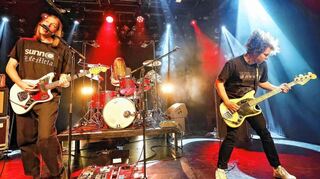 Die Nerven: Max Rieger (Gitarre), Kevin Kuhn (Schlagzeug) und Julian Knoth (Bass) in der Alten Feuerwache.
