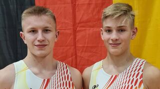 Felix Boch (links) und Sebastian Wiese (rechts) vom FC Viktoria Hettingen waren beim Bundespokal in Dortmund für das badische Team am Start.