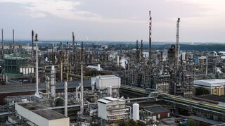 BASF will mit dem geplanten Geothermie-Projekt CO₂ bei der Dampferzeugung einsparen.