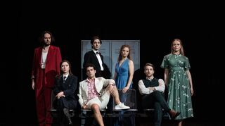 Sreten Manojlović, Rémy Brès-Feuillet, Theresa Immerz, Indre Pelakauskaite (stehend); Zuzana Petrasová, João Terleira, Jonas Müller (sitzend).