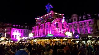 Schon 2022 veranstaltete die Stadt einen Pink Day auf dem Weihnachtsmarkt.