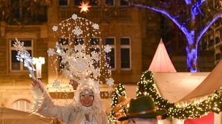 Am Montag wurden die drei Mannheimer Weihnachtsmärkte eröffnet. Geht dort die Einstimmung auf das Fest im Kommerz unter? Darüber spricht Pfarrerin Ilka Sobottke im Podcast „Mensch Mannheim“.