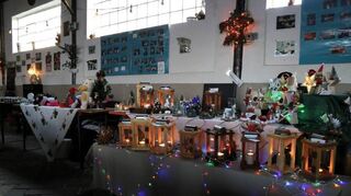 Klein, aber fein: Die Goggelrobber organisierten in ihrer Scheuer in der Altrheinstraße einen gut bestückten Adventsmarkt.