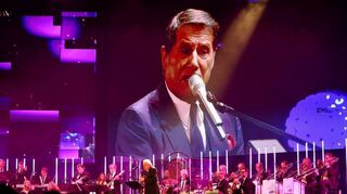 Das Orchester Pepe Lienhard um den Mannheimer Drummer Peter Lübke lassen Udo Jürgens in der SAP Arena noch einmal aufleben.