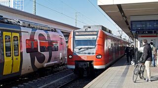 Eine S-Bahn der Linie 3 am Mannheimer Hauptbahnhof. Auch diese Linie ist von der Neukonzeption betroffen, die ab Ende 2026 greifen soll.