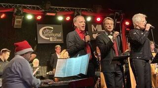 Die LA Reed Big Band tritt im Schwanensaal auf.