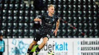 Stammkraft beim SV Waldhof: Janne Sietan während der Partie beim VfB Stuttgart II.