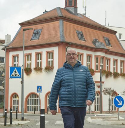 Wäre ein guter Lehrer geworden: Der Bürstädter Klaus Grinda begeistert seine Zuhörer regelmäßig für Geschichte.