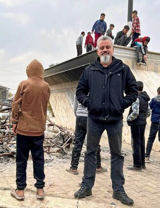 Reporter Jan Jessen ist trotz der angespannten Sicherheitslage in die Region Raqqa gereist, um über die Kehrseite des Regimesturzes zu berichten.