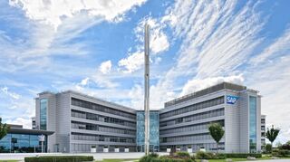 Blick auf ein Firmengebäude von SAP am Stammsitz Walldorf.