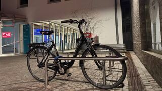 Solche Fahrradbügel wie hier am Bürgerhaus in Heddesheim soll es bald noch viel mehr in der Gemeinde geben.