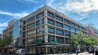 Das Kaufhaus von Galeria am Paradeplatz in Mannheim. Es bleibt bestehen und soll im nächsten Jahr umgebaut werden.