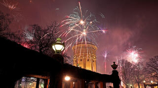 Rund um den Wasserturm wird schon um 23 Uhr geballert.