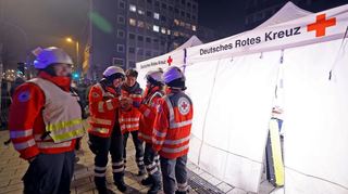 In einer eigens eingerichteten Sanitätsstation versorgte das Rote Kreuz beim Friedrichsplatz 14 Patienten.