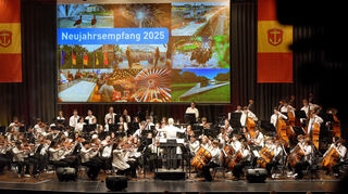 <p>Das Orchester des Carl-Bosch-Gymnasiums sorgte für eine erstklassige musikalische Umrahmung des Neujahrsempfangs.<br></p>