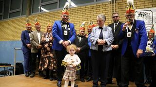 Die dreijährige Sophie „eroberte“ den Rathausschlüssel.