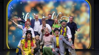 Eine Sondervorstellung zugunsten der Vereine „Die Clown Doktoren“ sowie „Xundlachen“ begeisterte viele Kinder im Winter-Varieté.