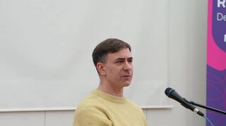Tijan Sila hat seine ganz eigene Sicht auf die Literatur und den Schreibprozess eines Schriftstellers.