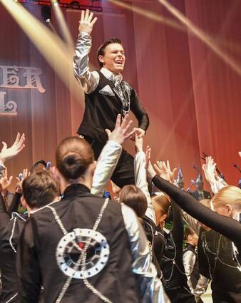 Getanzte Gratulation: Showtanz der Feuerio-Garde.