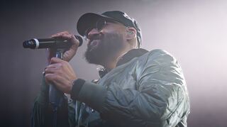 Moses Pelham singt im Dezember 2024 auf seiner Abschiedstour in der Batschkapp in Frankfurt.