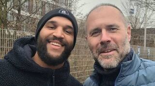 Terrence Boyd (links) mit „MM“-Sportredakteur Thorsten Hof.
