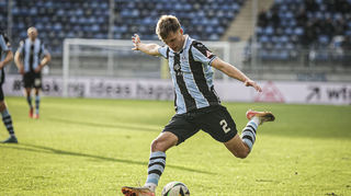 Außenverteidiger Sascha Voelcke überzeugte in der Hinrunde mit wichtigen Toren und Assists.