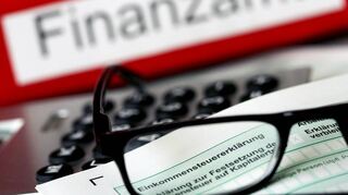 Die Bearbeitungszeiten der Finanzämter für die Steuererklärungen fällt völlig unterschiedlich aus.