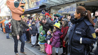 Der traditionell gemeinsame Fasnachtszug mit Ludwigshafen (hier 2013) kann nun auch am Sonntag, 2. März wieder durch die Mannheimer Innenstadt laufen.Foto Thomas Troester
