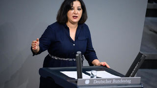 Die Linken-Politikerin Gökay Akbulut. Die Mannheimer Politikerin kandidiert bei der Bundestagswahl für die Linken in Baden-Württemberg auf Listenplatz 2.