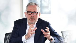 Mannheims Ex-Oberbürgermeister Peter Kurz äußerte sich auf LinkedIn zu Friedrich Merz und der CDU.