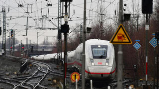 Nach Tugendhats Meinung könnte die Bahn mit genug Geld in den nächsten 15 Jahren die effizienteste in ganz Europa werden.