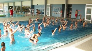Die Feier zum 30. Jubiläum im Heddesheimer Hallenbad.