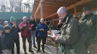 Rvierleiter Norbert Krotz (r.) leitete die Aktion.