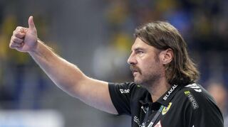 Sebastian Hinze ist mit den Löwen am Samstag in Gummersbach gefordert.