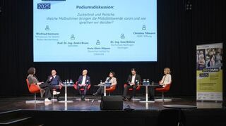 Welche Maßnahmen bringen die Mobilitätswende voran und wie sprechen wir darüber? Darüber unterhielten sich Experten am Donnerstag im Pfalzbau in Ludwigshafen.