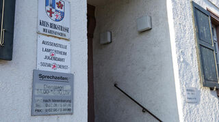 Das Haus Wilhelmstraße 60 teilt sich die Musikschule mit anderen Einrichtungen von Stadt und Kreis.