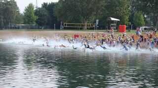 Am Wiesensee in Hemsbach wird wieder der Startschuss für den Triathlon über die Olympische Distanz fallen.