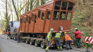Die beliebte historische Bergbahn ist zurück in Heidelberg.