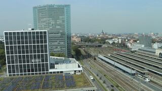 Blick auf den Victoria-Turm und den Mannheimer Hauptbahnhof.