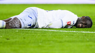 Mittelfeldspieler Diadié Samassékou hat es erneut am Oberschenkel verletzt. Er fällt vorerst aus und kann sich somit auch nicht für einen neuen Vertrag bei der TSG empfehlen.