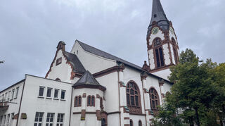 Deutschsprachige Gottesdienste finden hier schon seit einem Jahr nicht mehr statt, jetzt wird die Friedenskirche ganz aufgegeben.