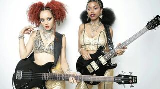 Hart und hörenswert: Die Nova Twins aus London spielen im Vorprogramm von Lenny Kravitz.