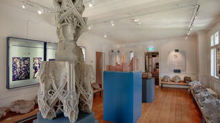 Im Klostermuseum sind Teile der Gebäudezier erhalten.